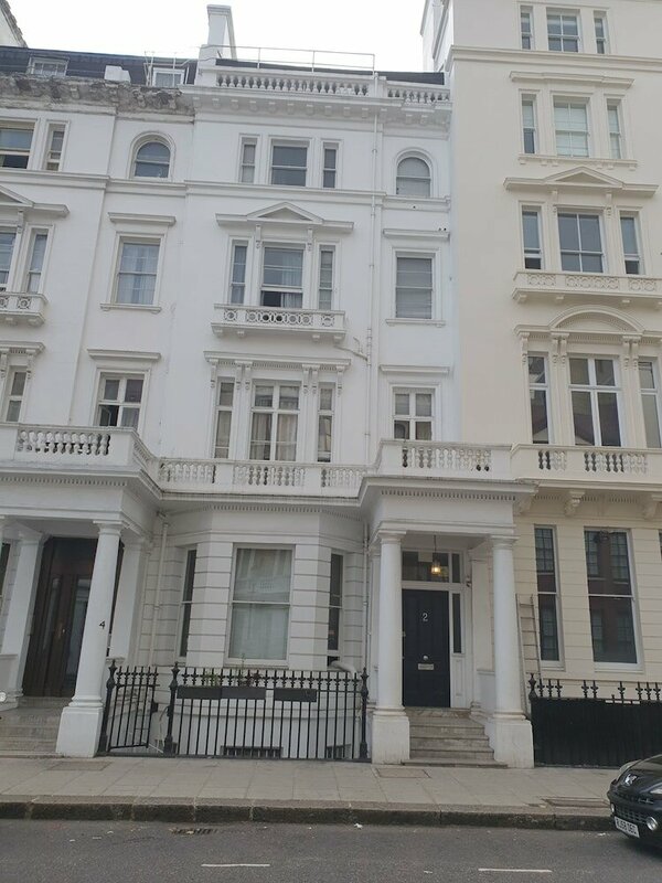 Гостиница Studio Apartment in South Kensington 13 в Лондоне
