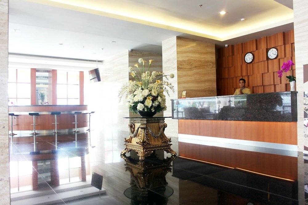 Фото отеля 2