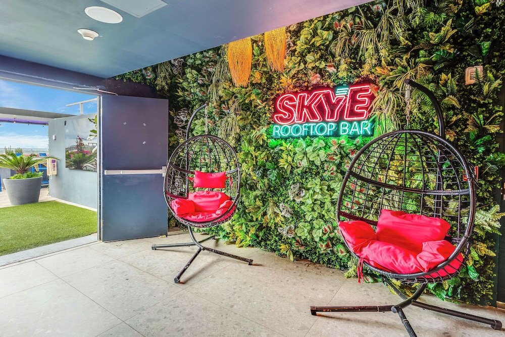 Фото Serena Hotel Aventura Miami, Tapestry Collection by Hilton