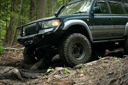 تركيب وتصليح الإطارات مركز السكة لخدمات السيارات ، الدمام، صورة