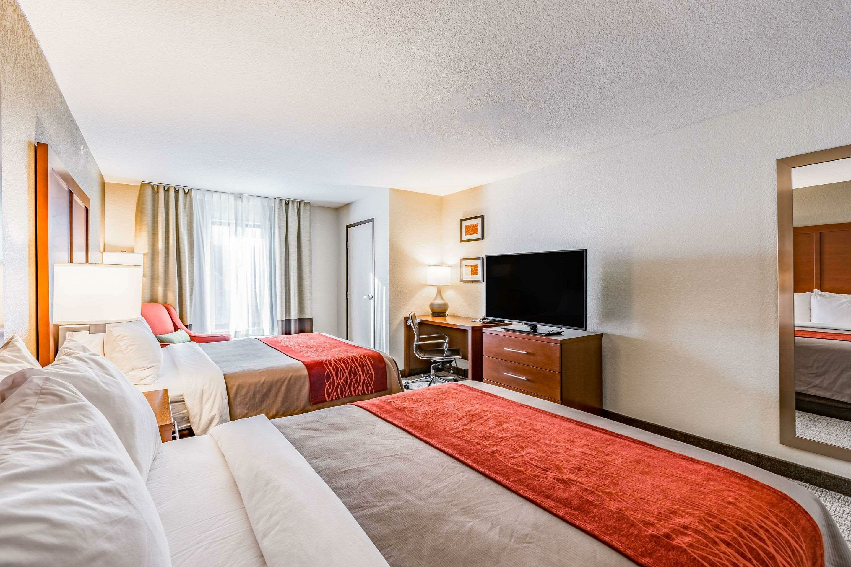 Фото Super 8 by Wyndham Altoona