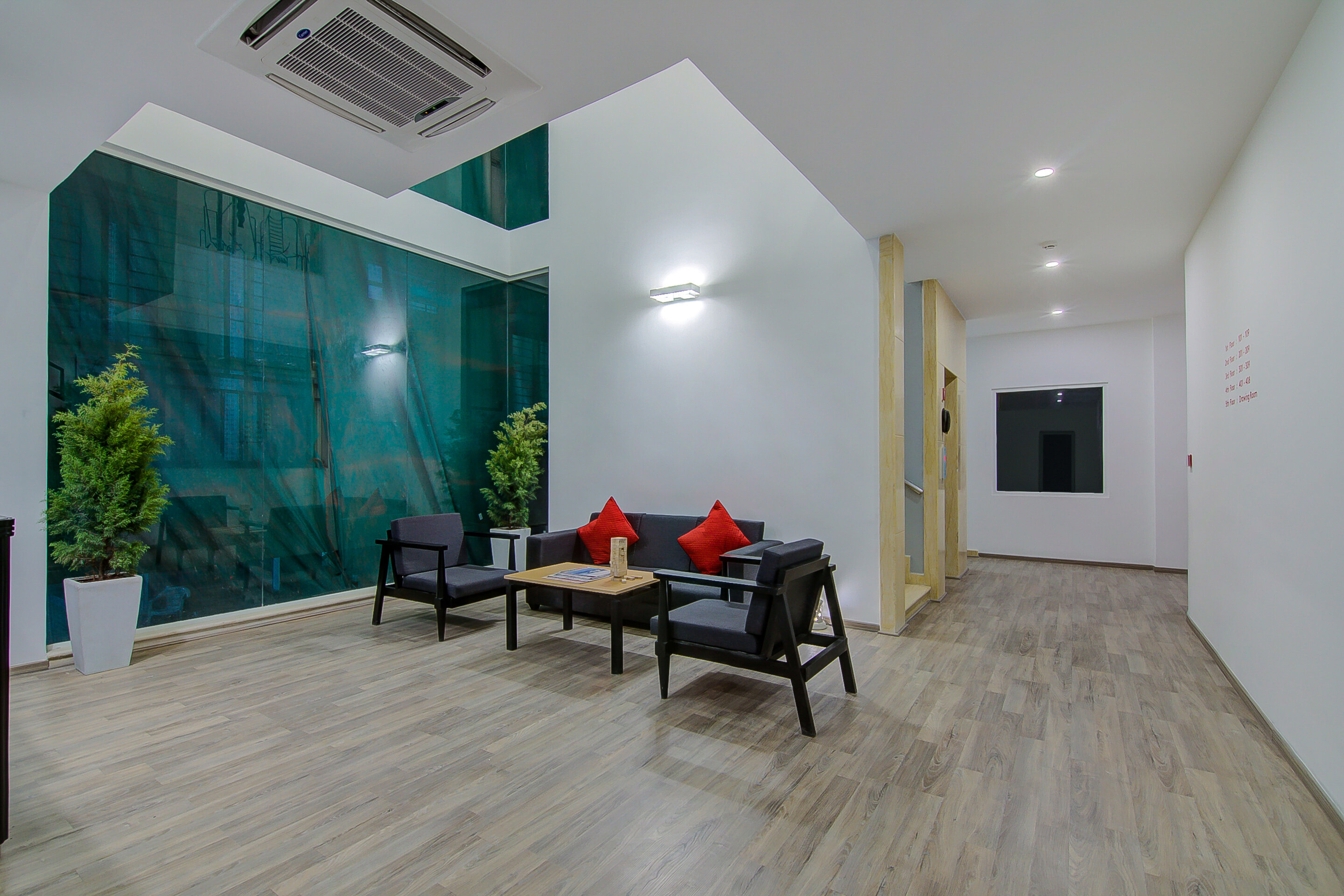 Фото Oyo Townhouse 038 Banaswadi 100Ft Road