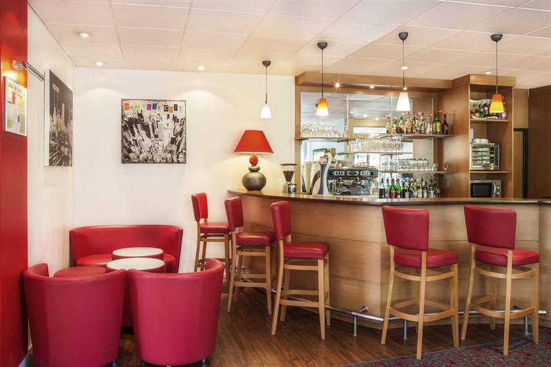 Фото Ibis Paris Meudon Velizy