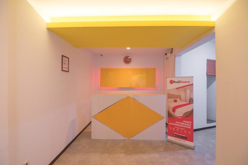 Фото RedDoorz near ITC Mangga Dua