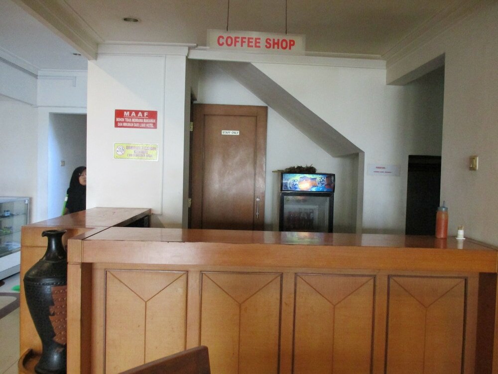 Фото Hotel Caravan