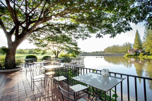 Гостиница Chateau de Khaoyai Hotel & Resort