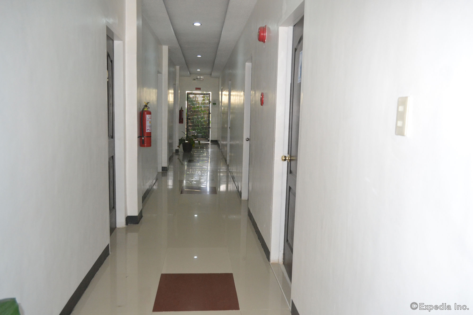 Фото Pearl Suites