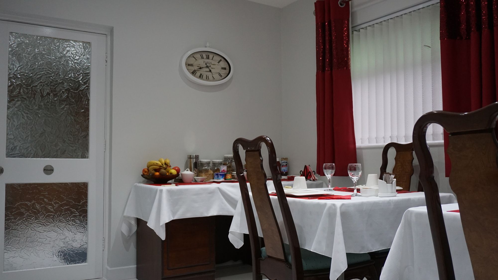 Фото Pennyburn B&b