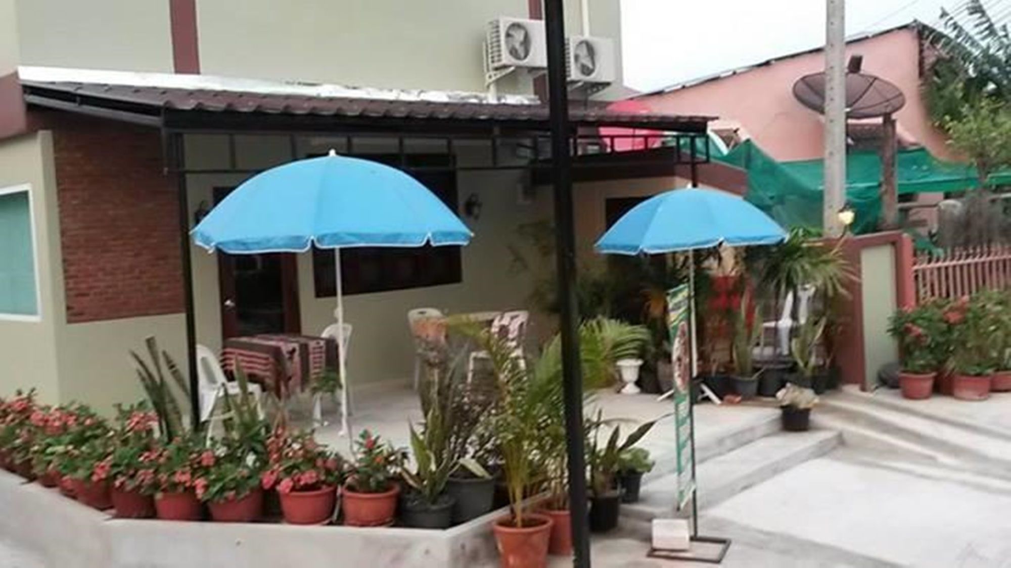 Фото Jansupar Court