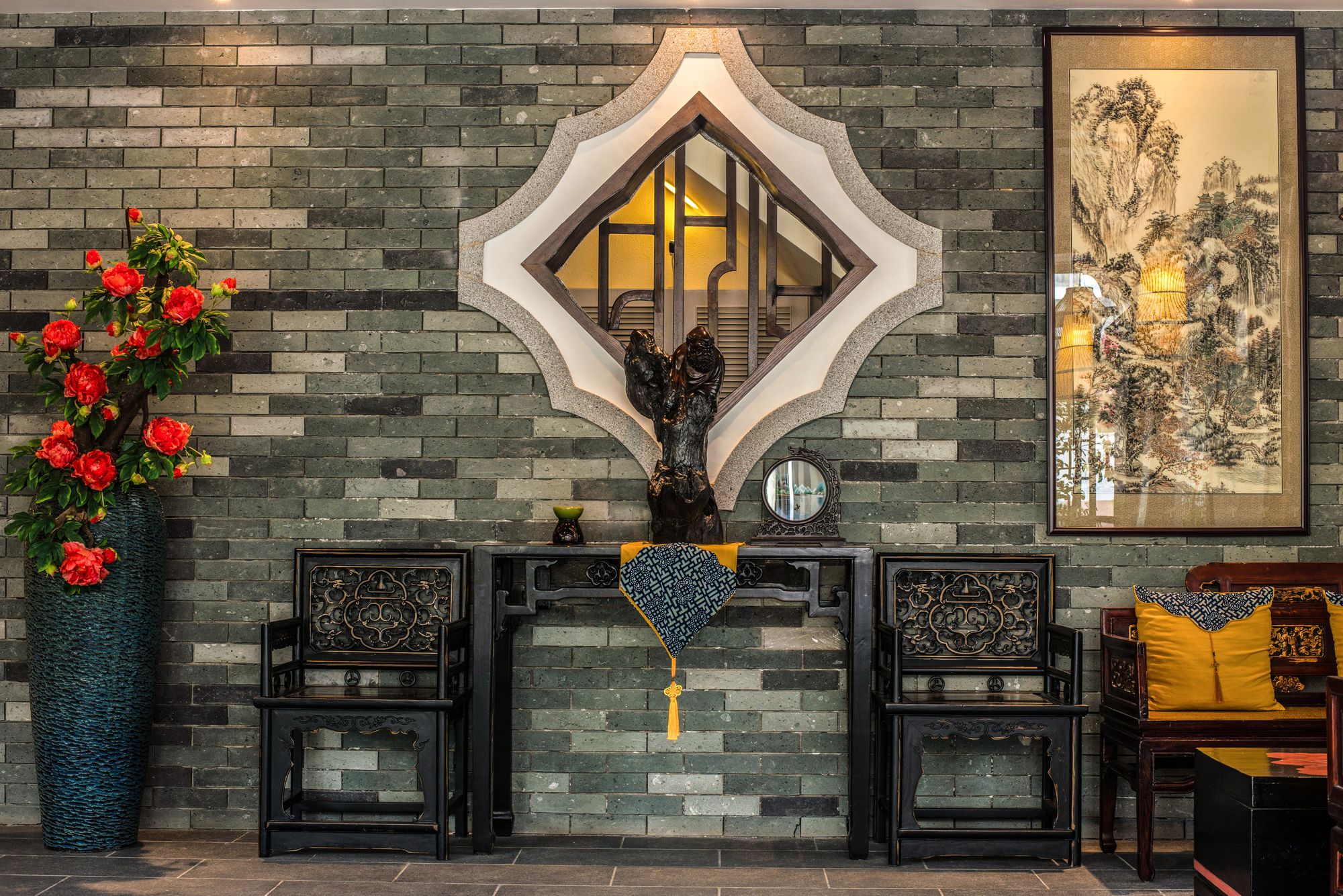 Фото Secret Courtyard Resort Hotel