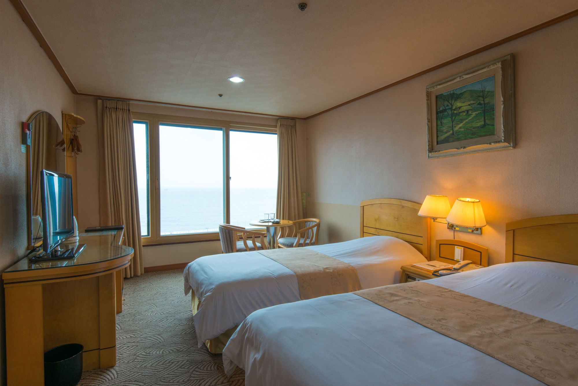 Фото Jeju Palace Hotel