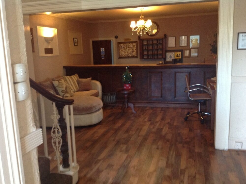 Фото Balmoral Lodge Hotel