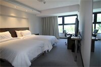 Фото Crystal Tower Hotel