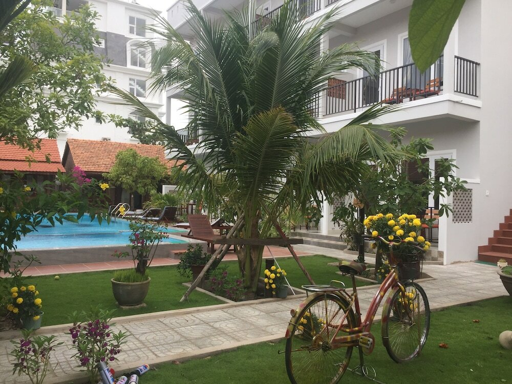 Фото May Bungalow