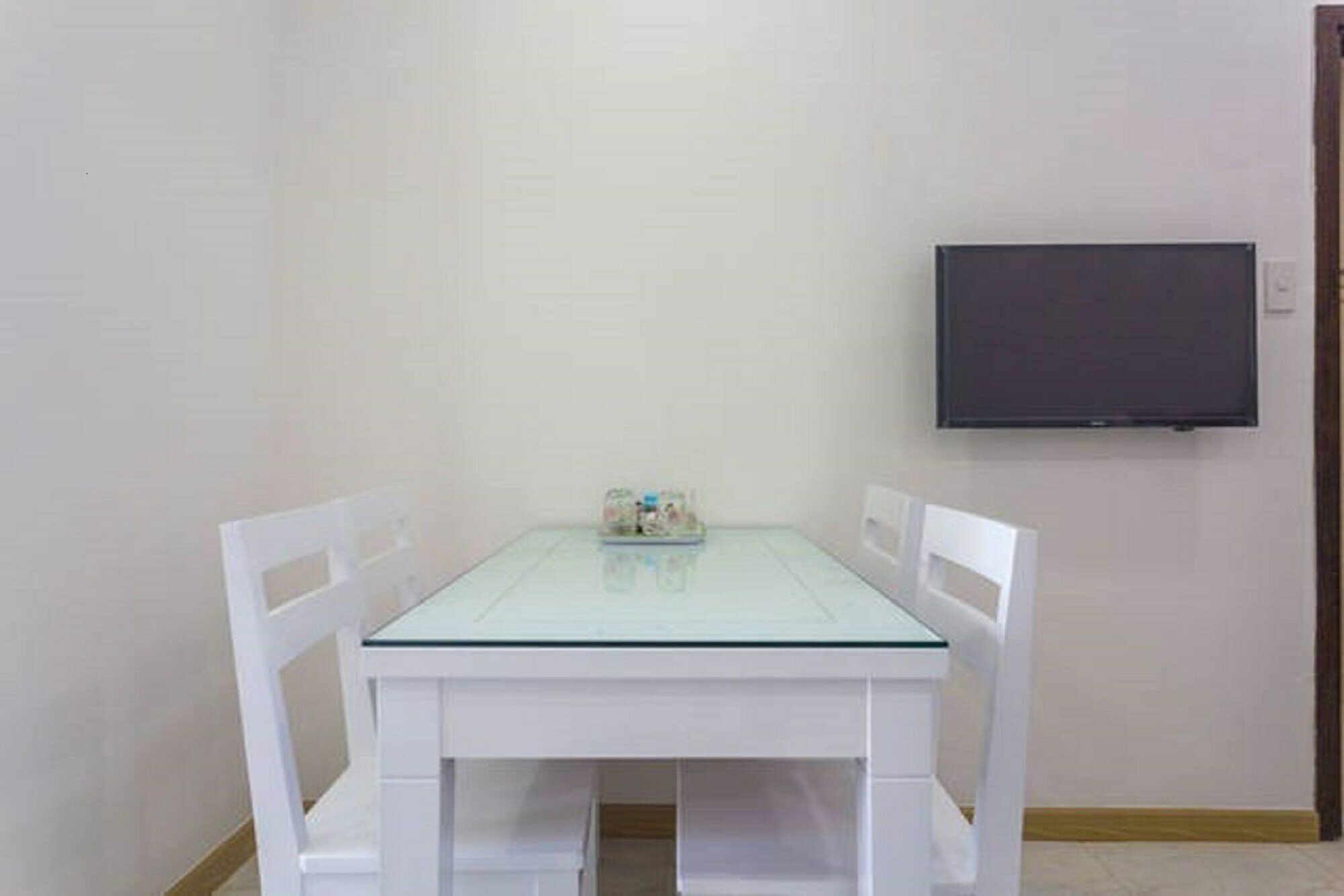 Фото Beach Front Apartment