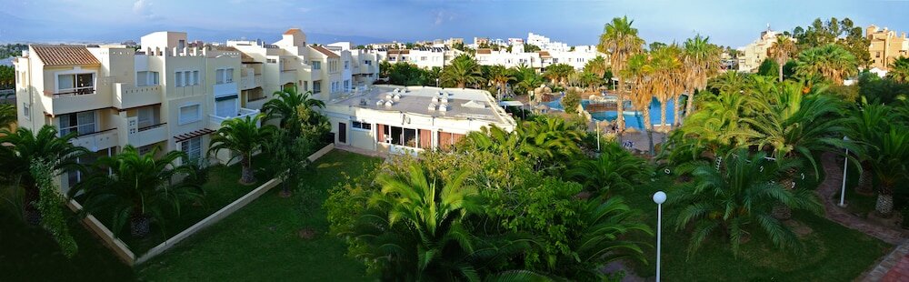 Фото Apartamentos Moguima