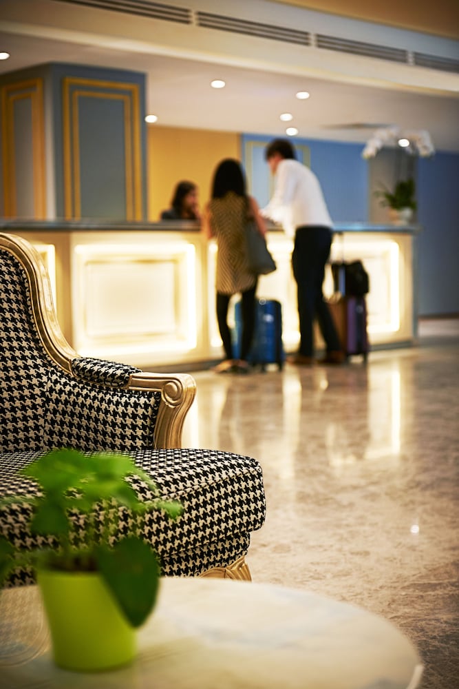 Фото Cosmo Hotel Kuala Lumpur