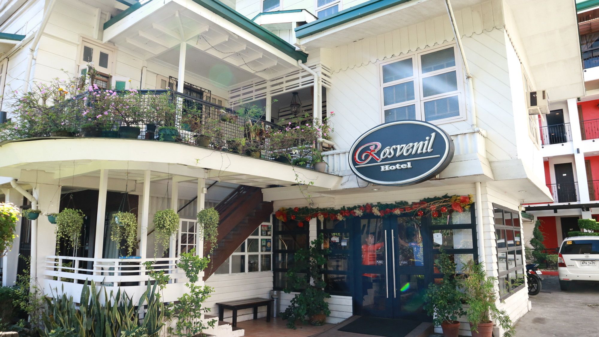 Фото Rosvenil Hotel