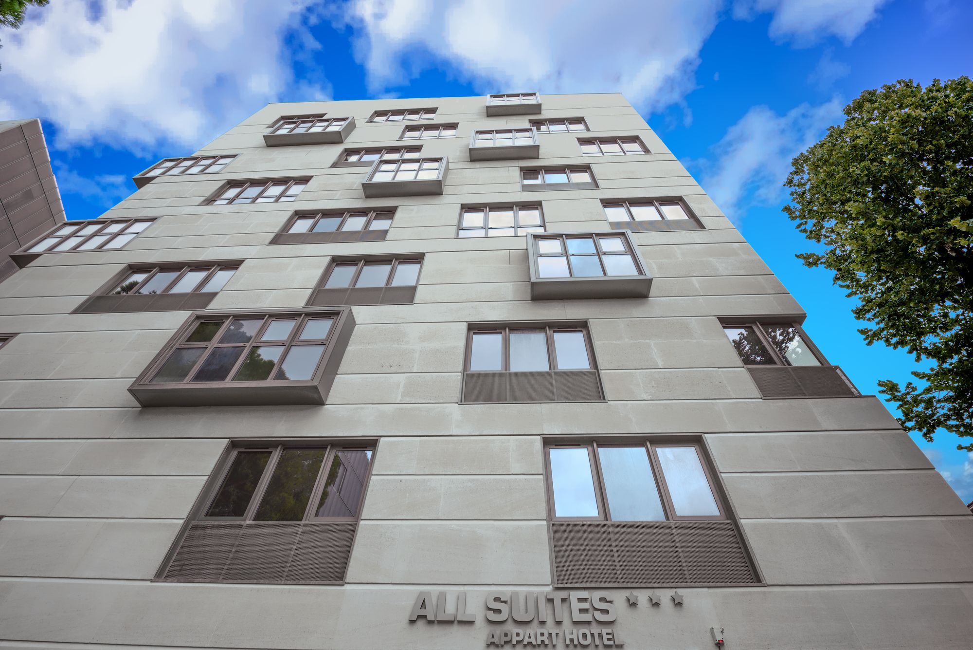 Фото All Suites Appart Hôtel Bordeaux Centre Marne