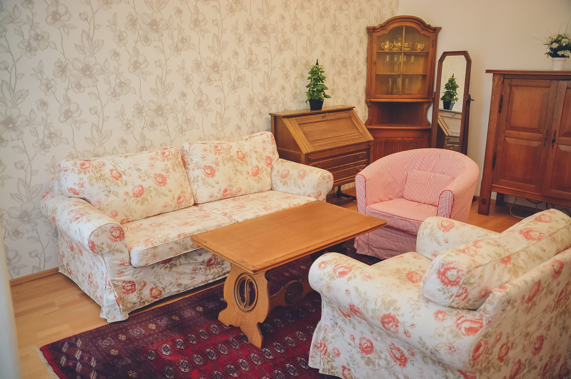 Фото Jl Apartments