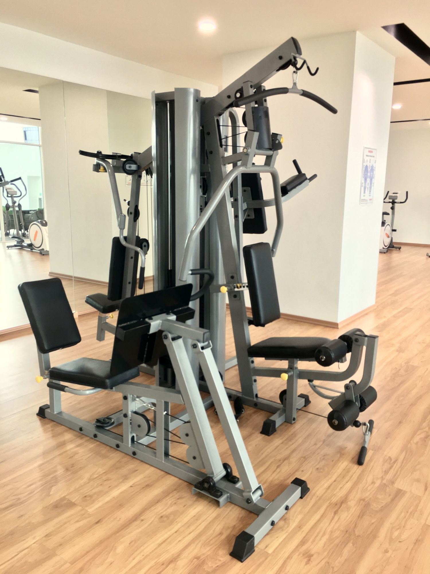 Фото Pinnacle Tower