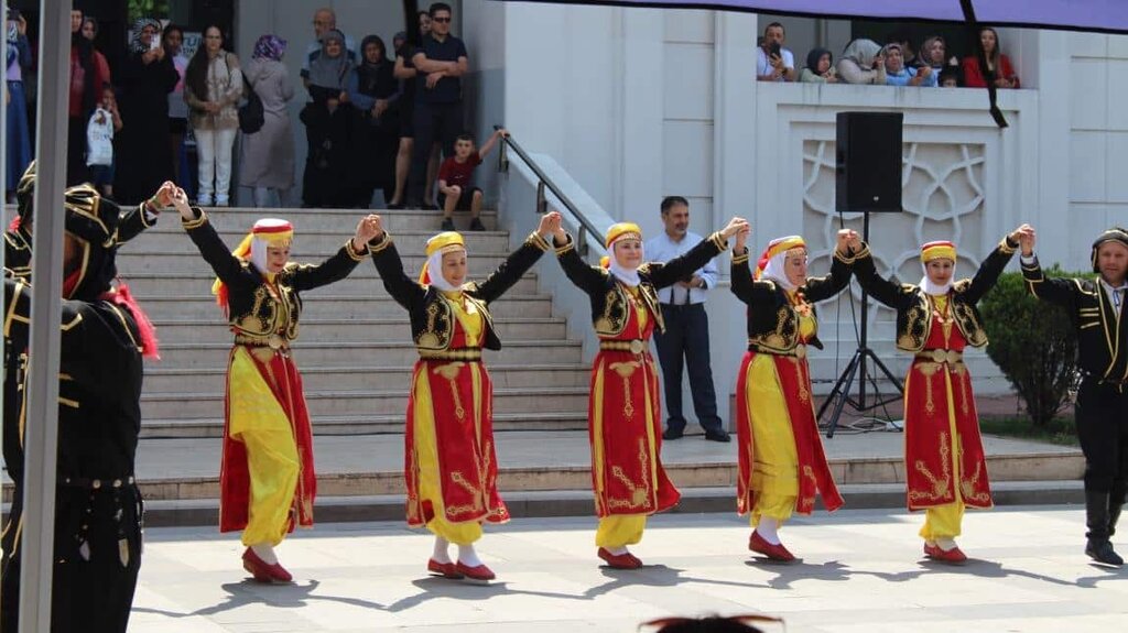 Educational center Korfez Halk Egitim Merkezi, Korfez, photo