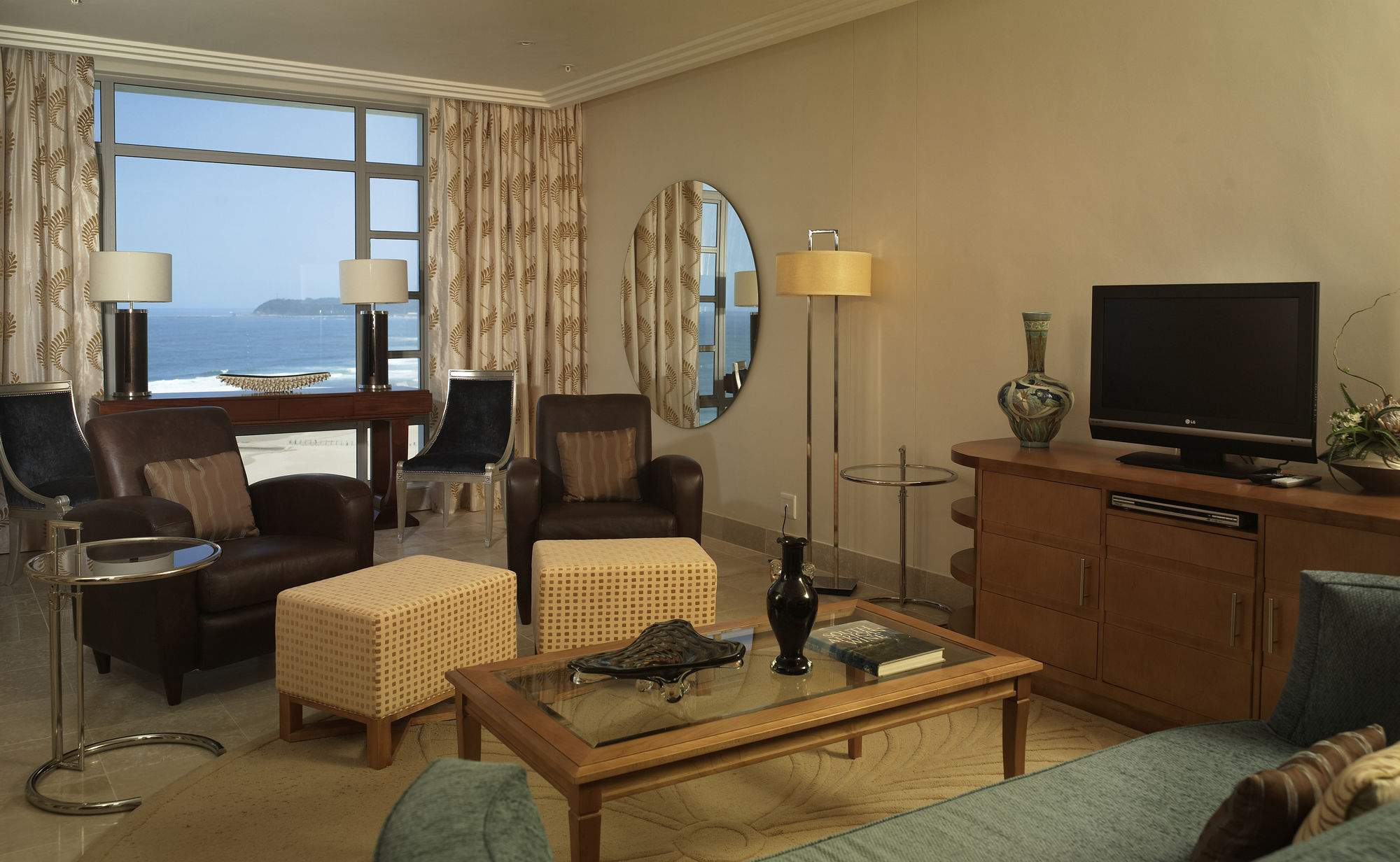 Фото Suncoast Hotel & Towers 