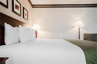 Фото Radisson Hotel Louisville North