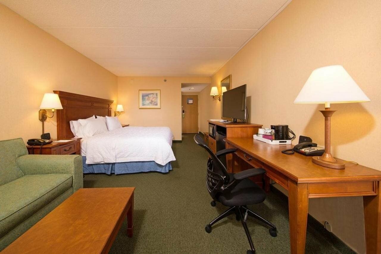 Фото Hampton Inn Fairfax City