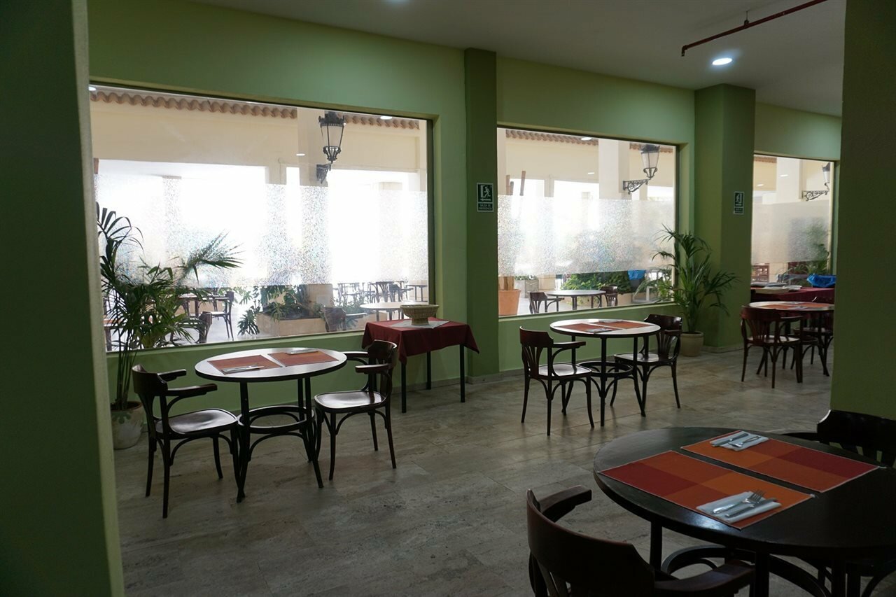 Фото Apartamentos Pirámides