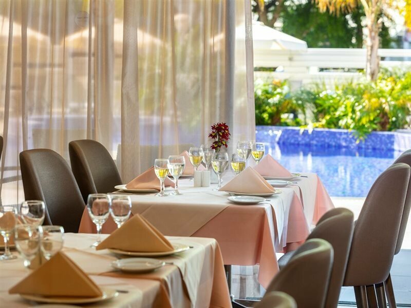 Фото Kapetanios Odysseia Hotel