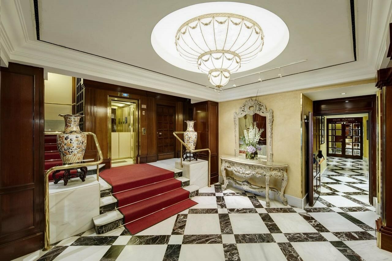 Фото Отель Sercotel Gran Hotel Conde Duque