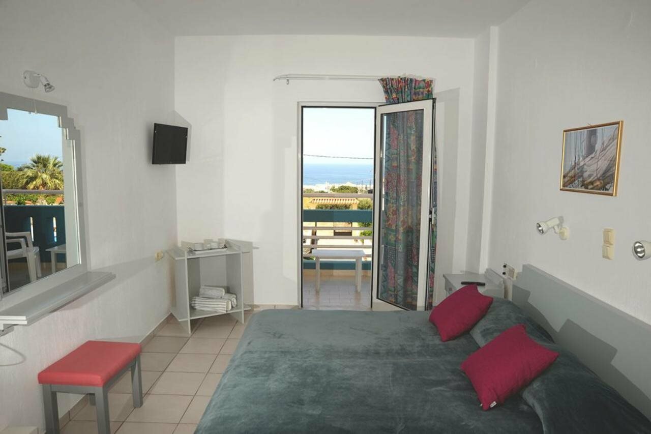 Фото Evalia Apartments