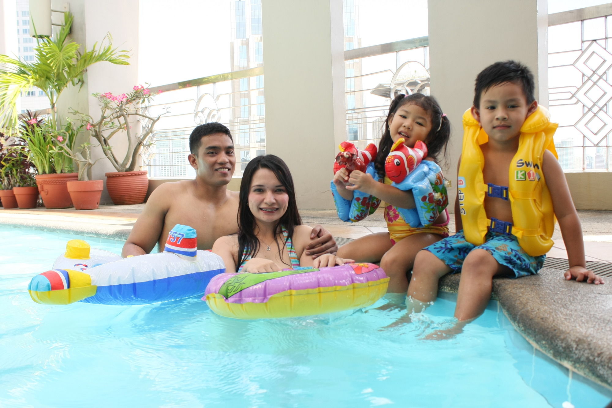 Фото Bsa Suites Makati