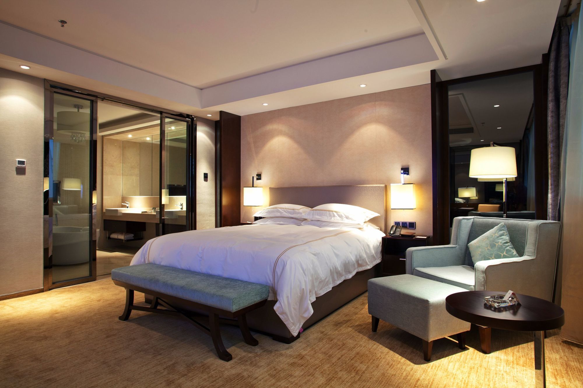 Фото Winnerway Hotel