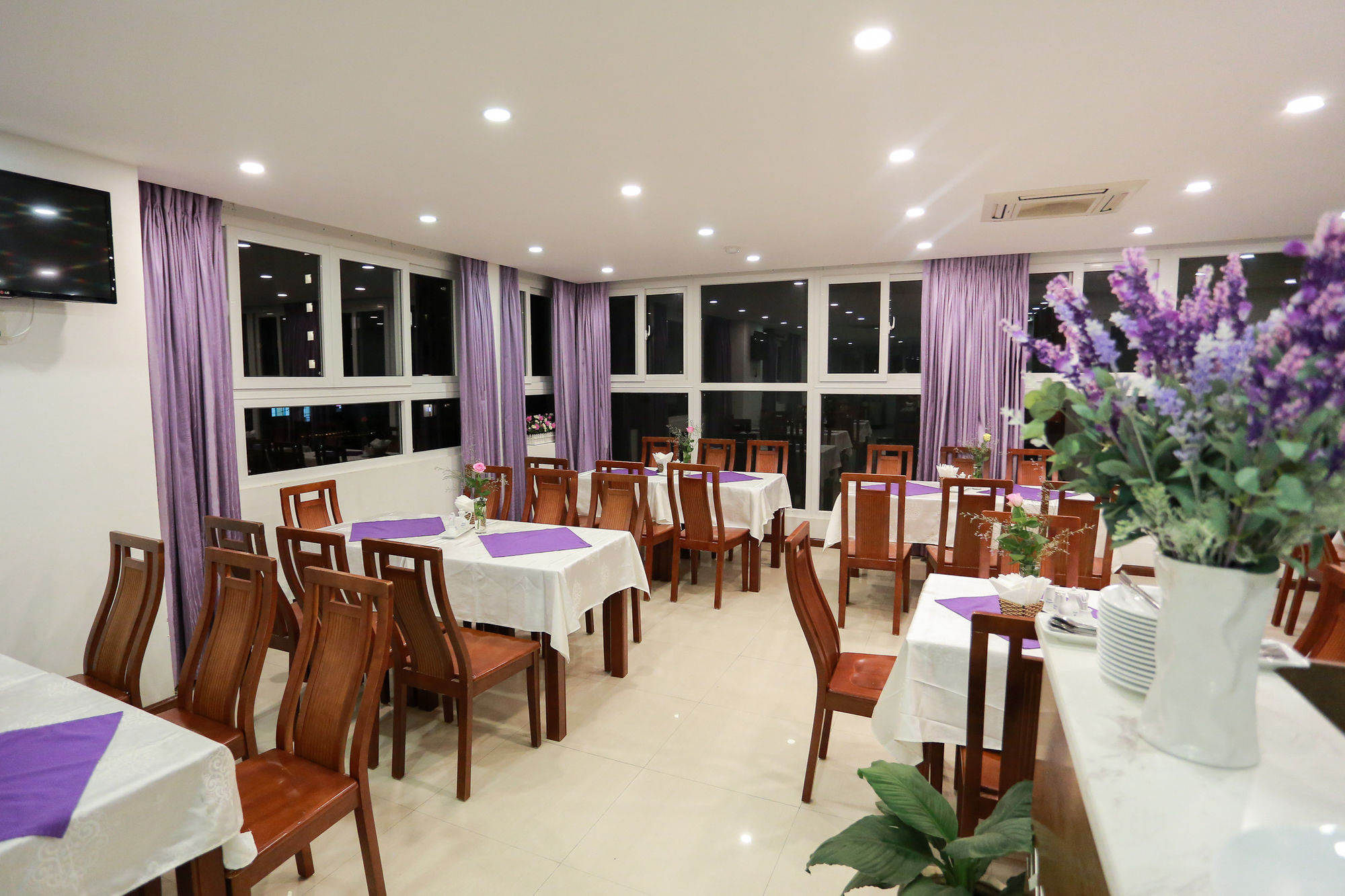 Фото Lavender Nha Trang Hotel