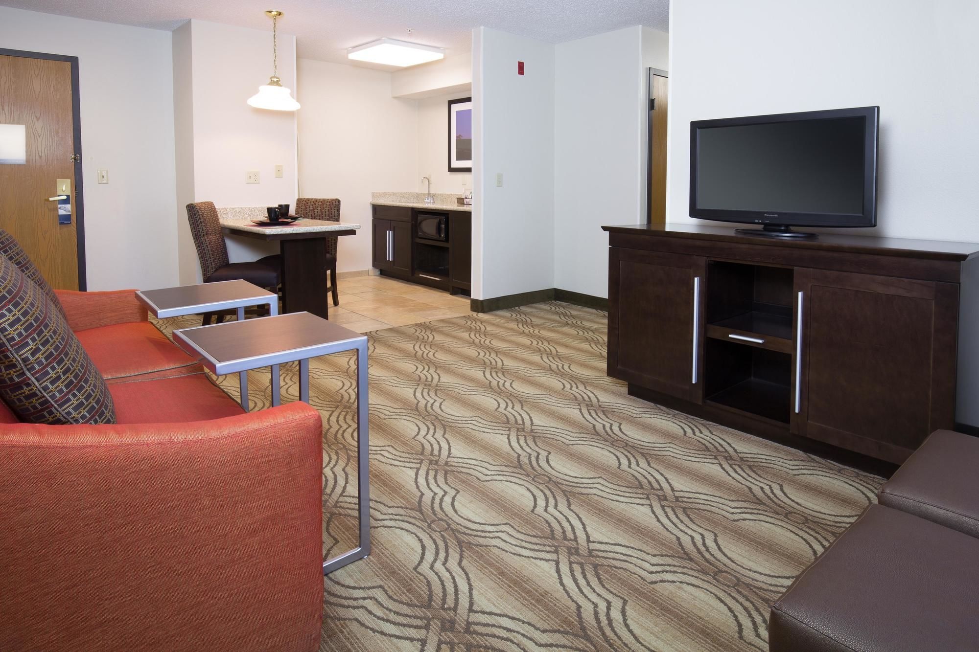 Фото Hampton Inn & Suites Ft. Wayne-North