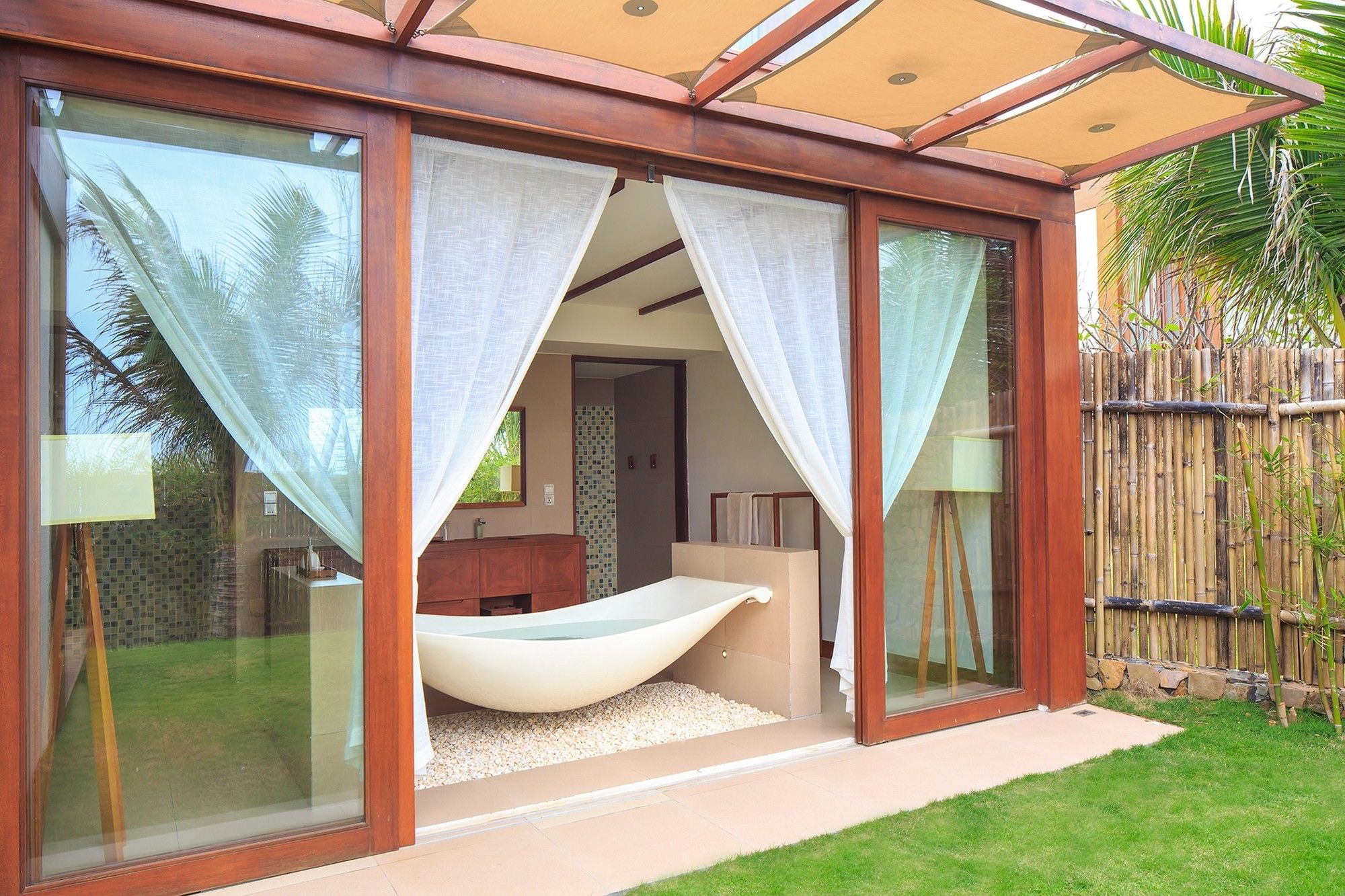 Фото Fusion Resort Cam Ranh