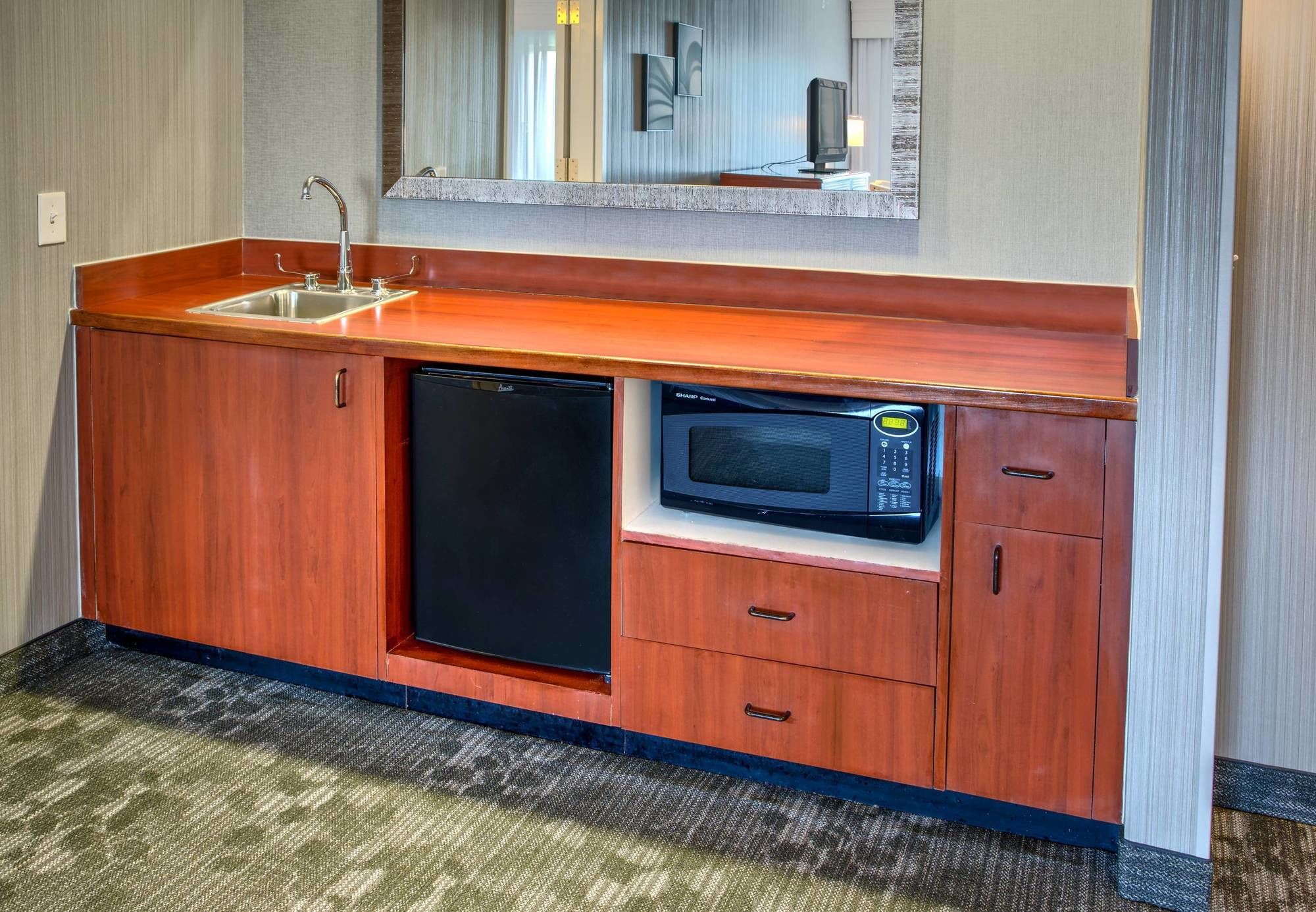 Фото Courtyard by Marriott Springfield