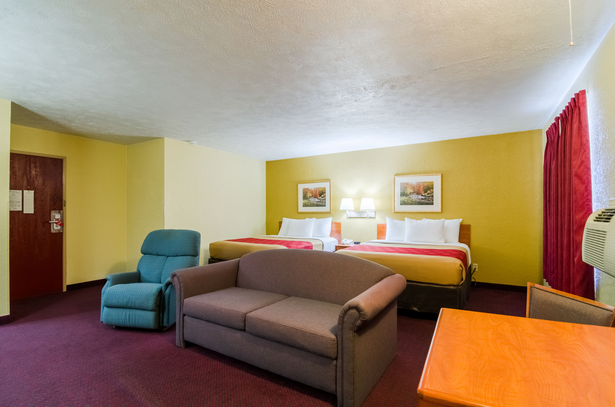 Фото Econo Lodge Interstate 35 Exit 183