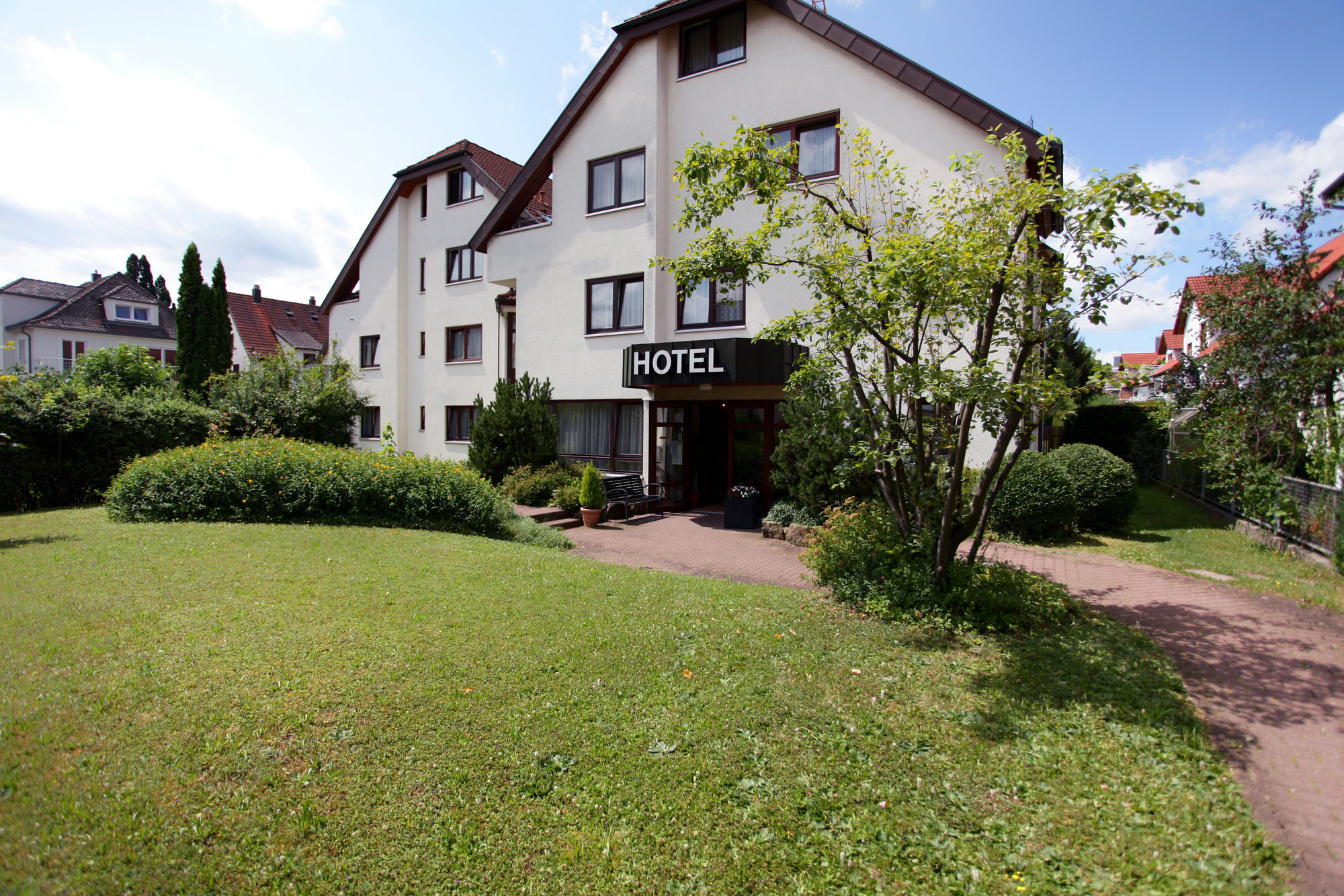 Фото Hotel Flora Stuttgart - Möhringen