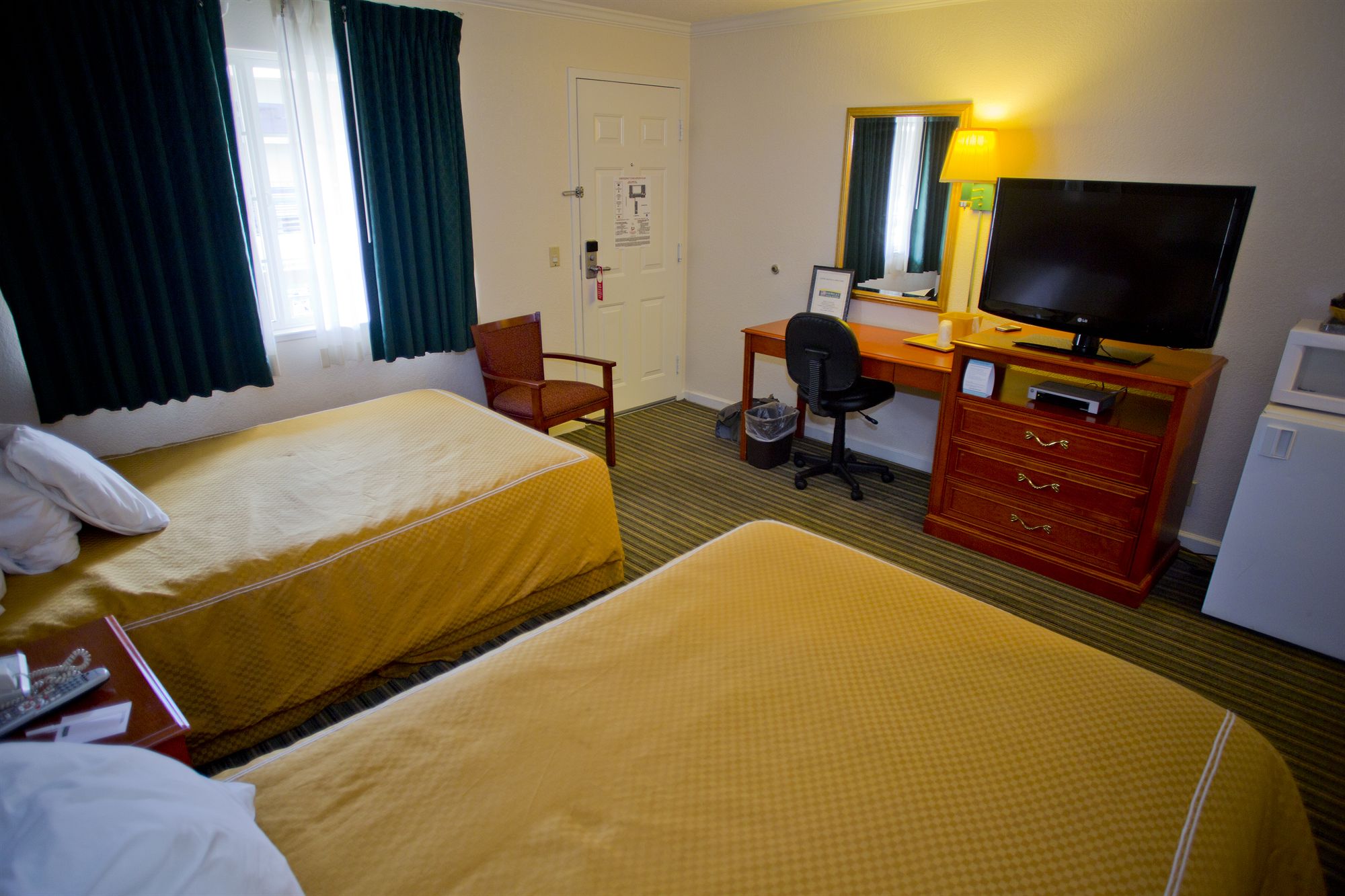 Фото Redwood Creek Inn