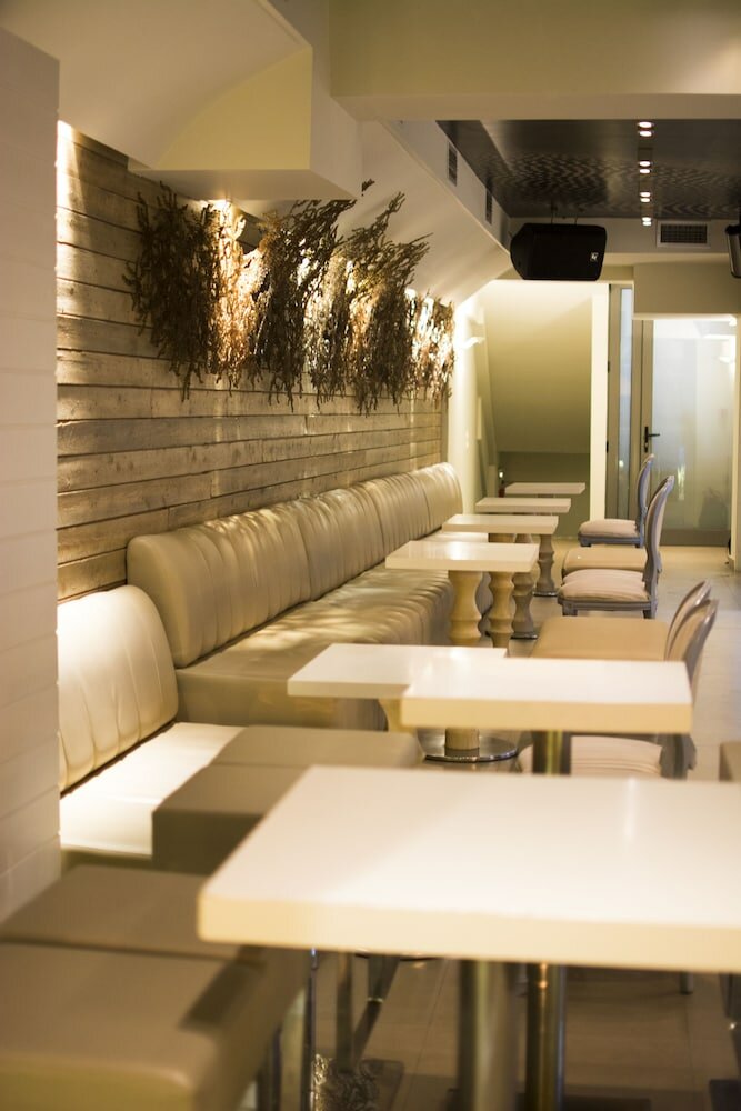 Фото Bourtzi Hotel