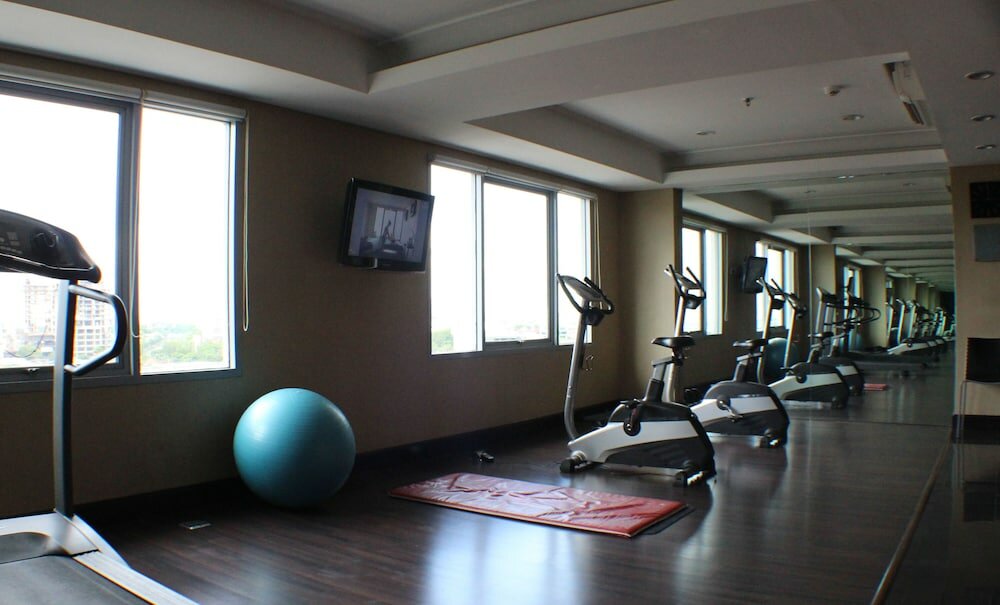 Фото Hotel Santika Pandegiling Surabaya