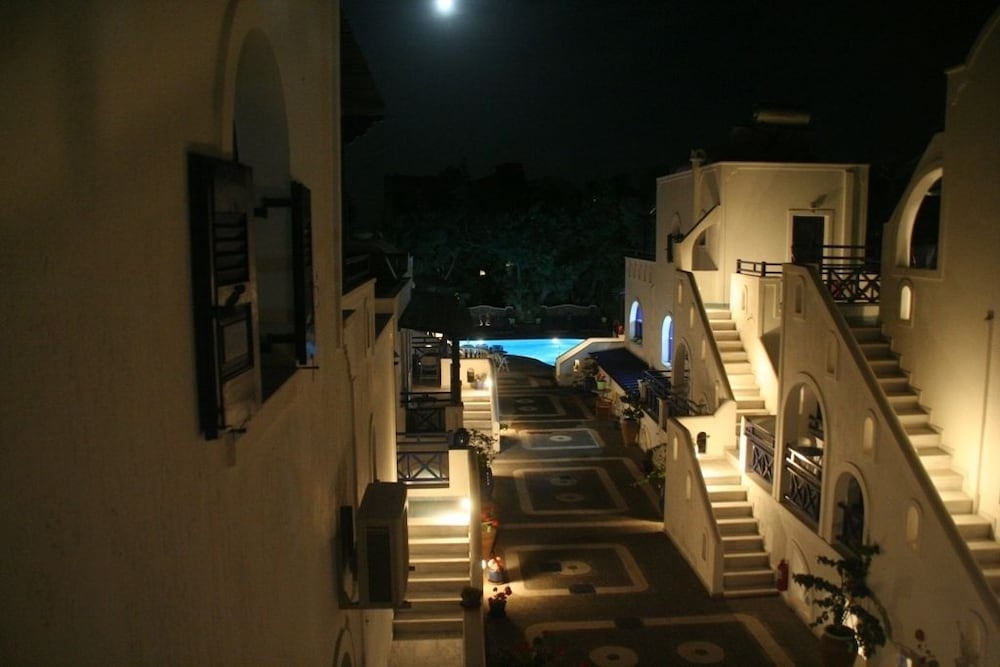 Фото Samson's Village