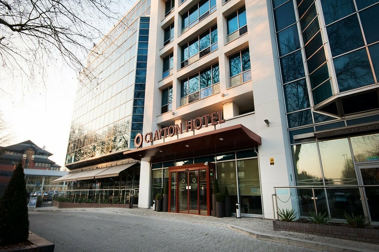 Фото Clayton Hotel Chiswick