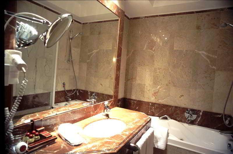 Фото 214845971254