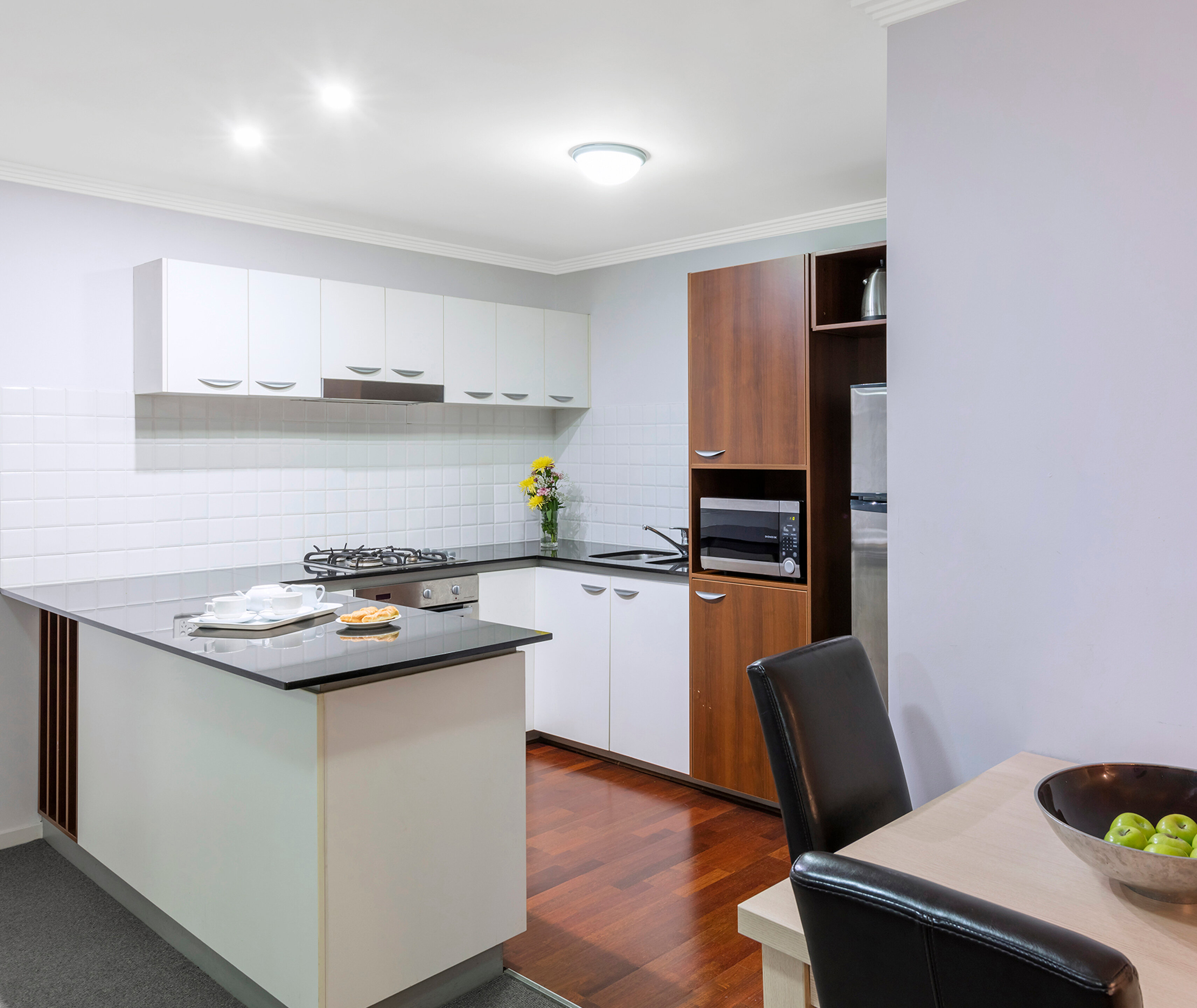 Фото Oaks Brisbane Lexicon Suites