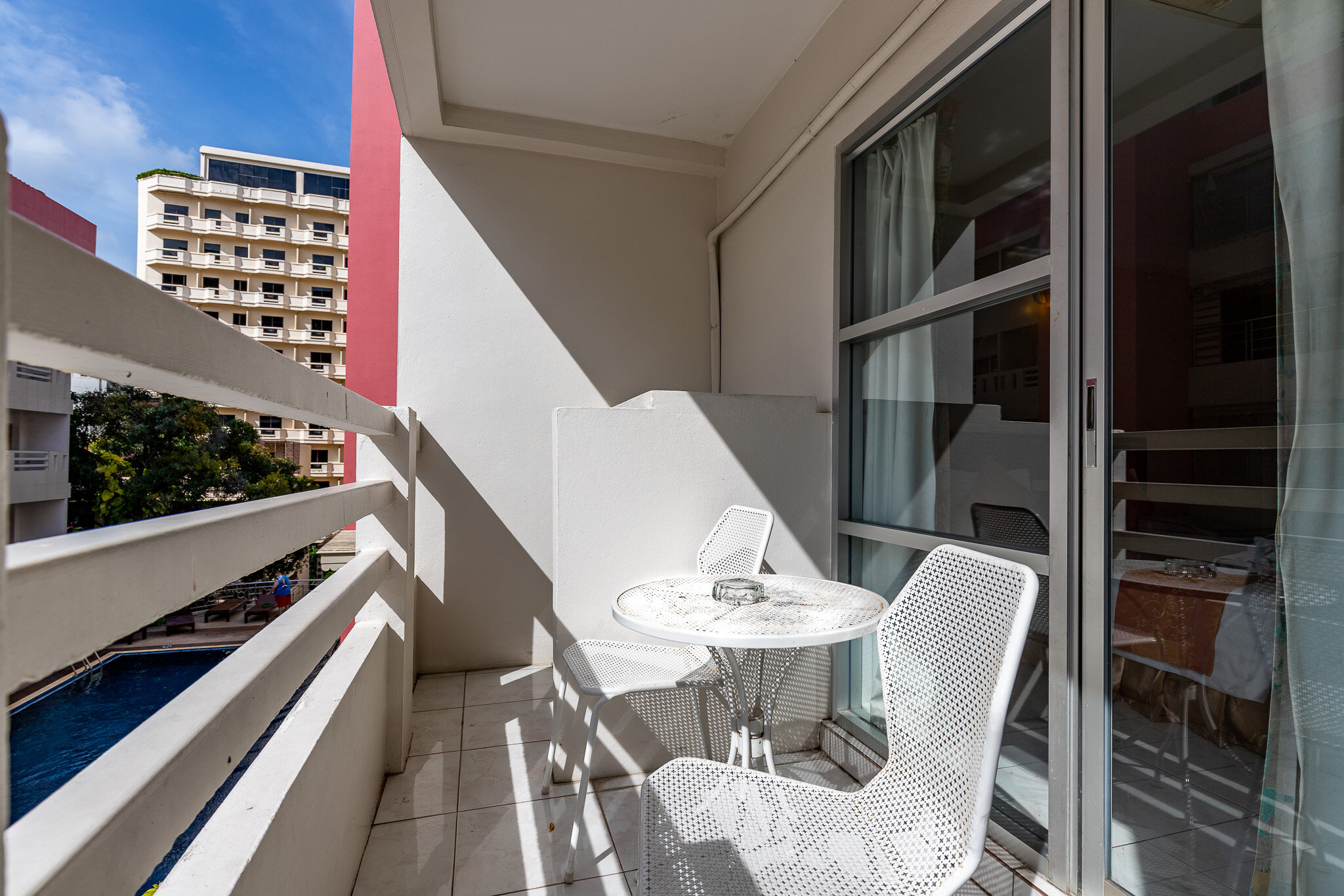 Фото Eastiny Place Hotel