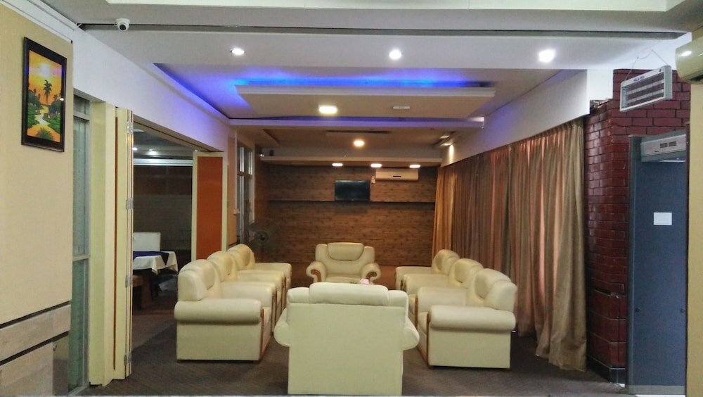 Фото Hotel Afford Inn